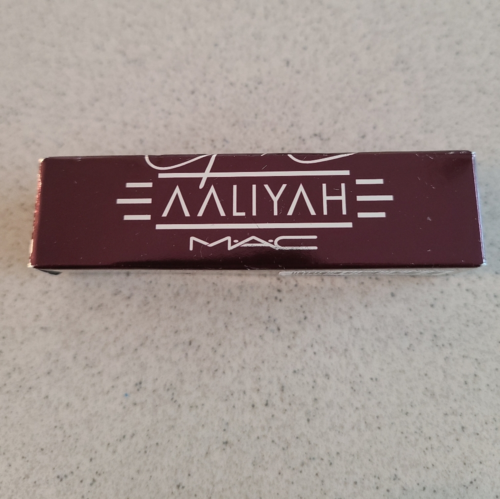 MAC Aaliyah matte Lipstick, color- Try Again. BNIB